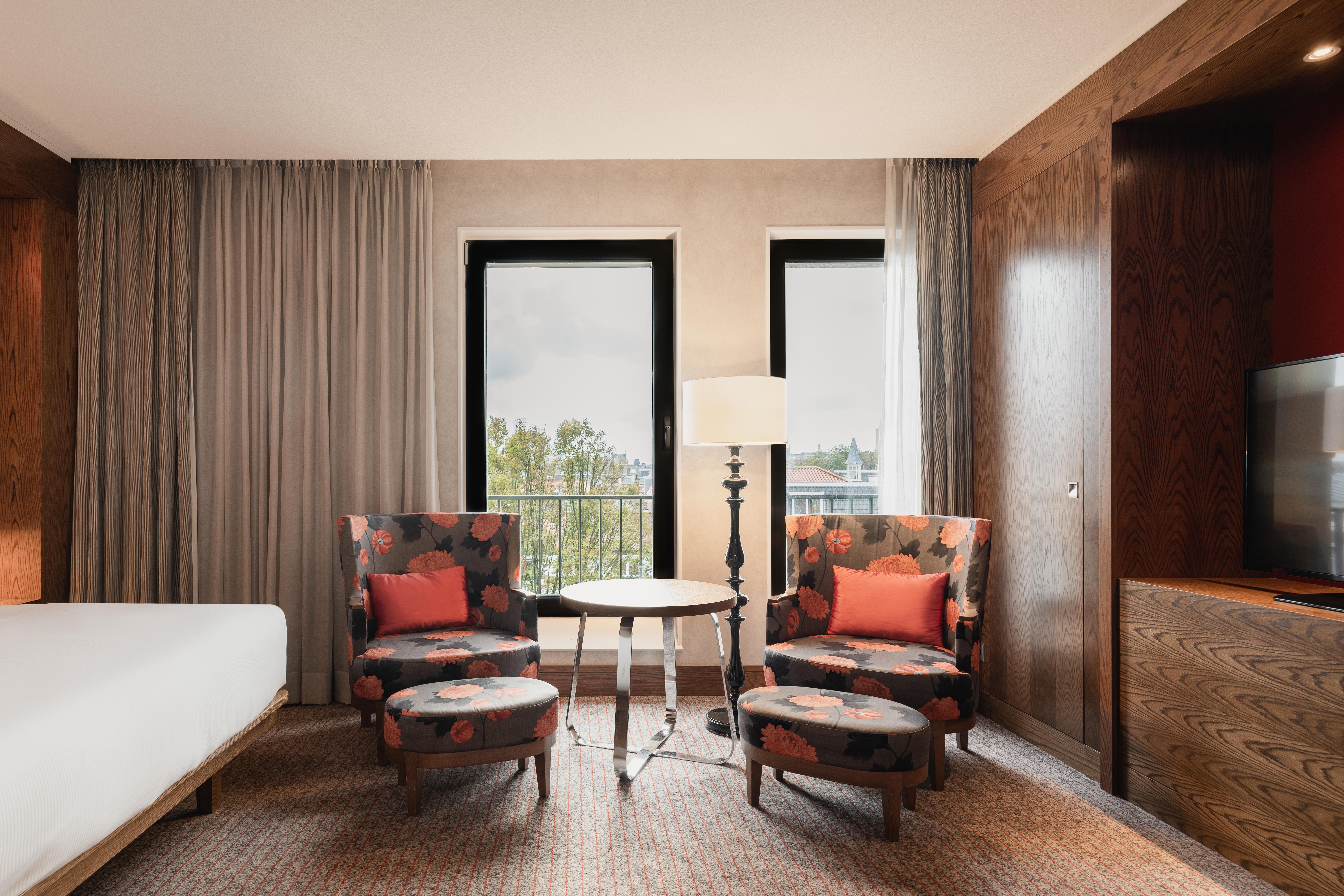힐튼 더 헤이그 외부 사진 A guest room at the hotel