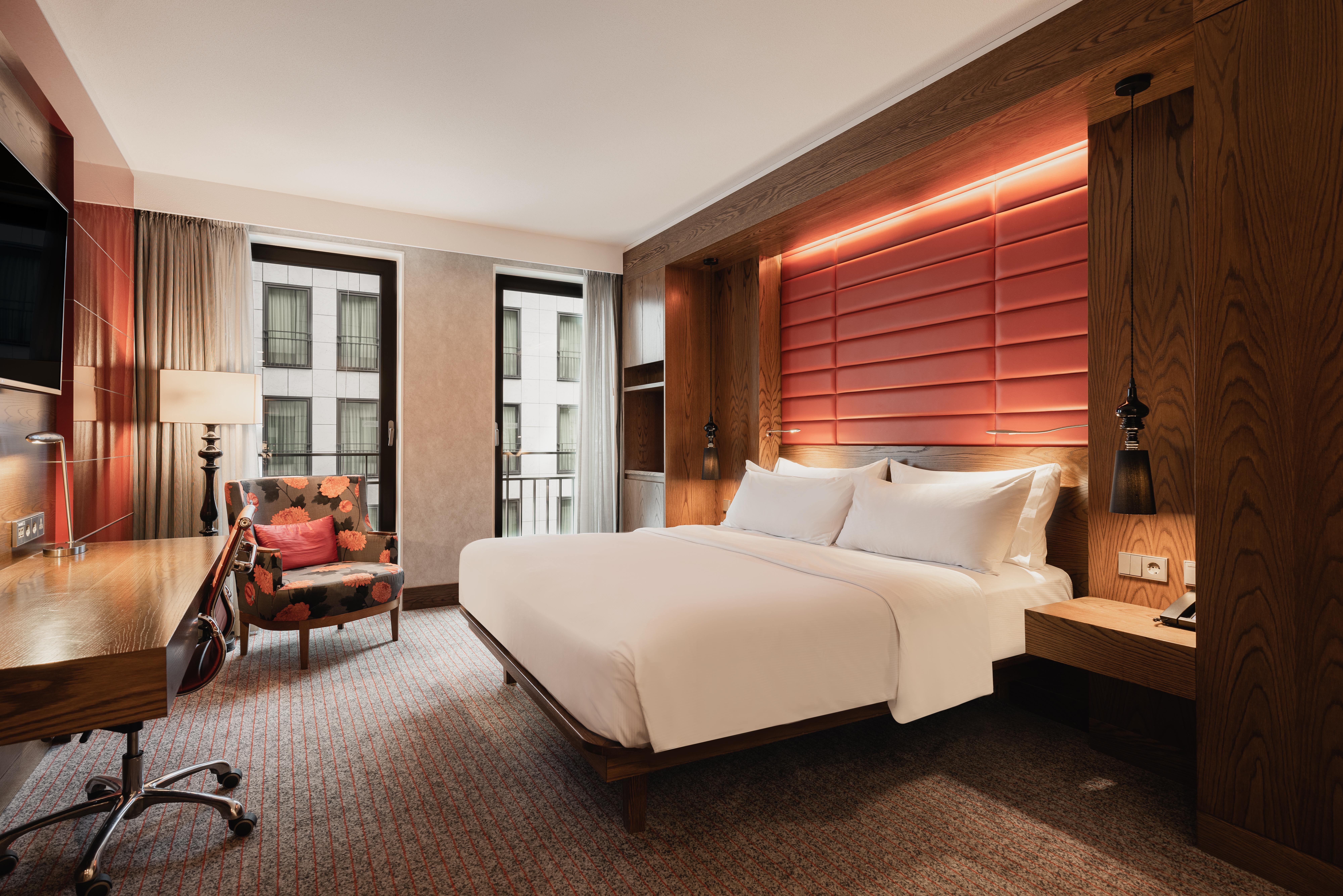 힐튼 더 헤이그 외부 사진 A guest room at the hotel